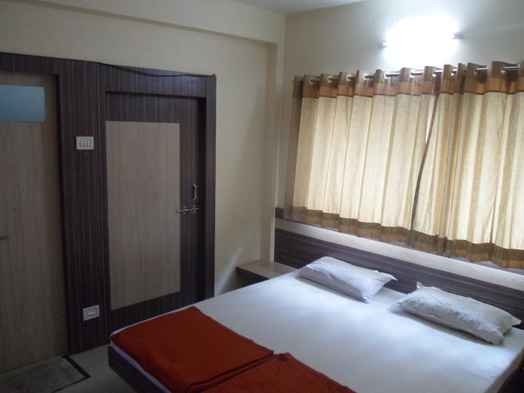 Hotel Vaishali Nashik Room photo